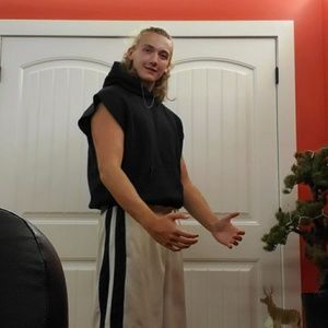 Meet your Posher, Sam